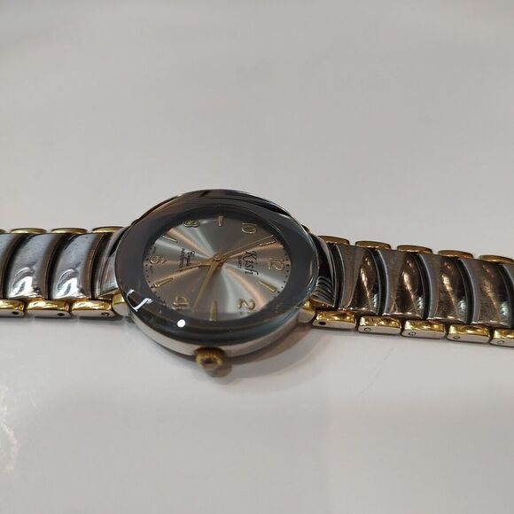 Vintage Kish  Ladies Wristwatch  Waterproof Silver And Gold‎ Toned - Picture 4 of 8